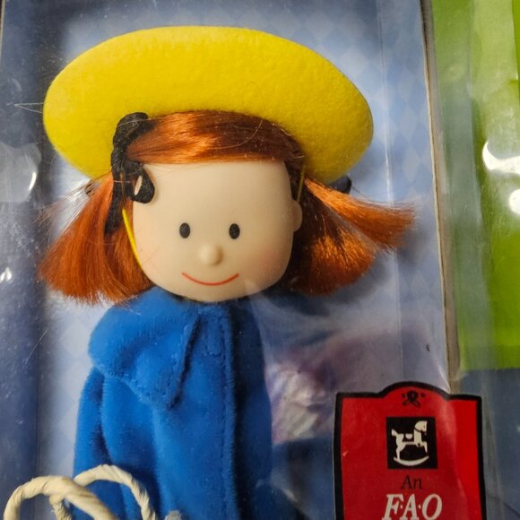 New FAO Schwarz Bag Exclusive Rare Madeline 8" Doll Gift - Picture 4 of 9